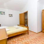 And Roso Apartment Makarska
