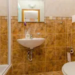 Apartment And Roso Makarska