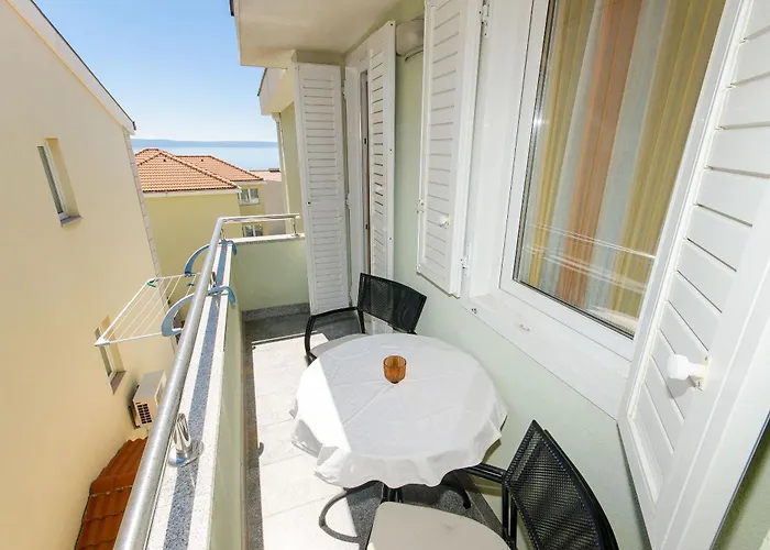 And Roso * Makarská