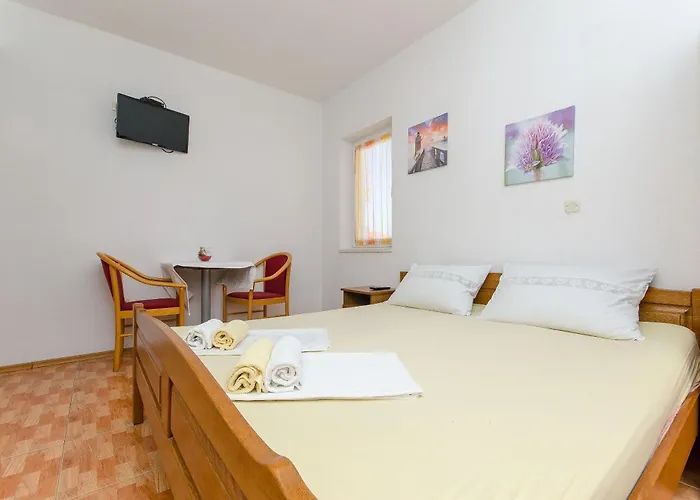 And Roso * Makarská