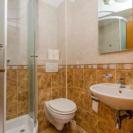 And Roso Apartment *