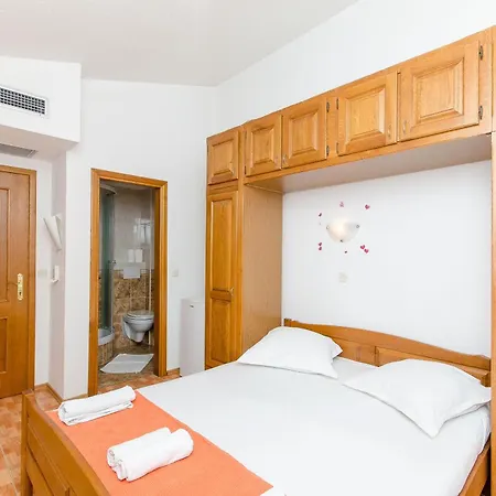 And Roso Apartment *