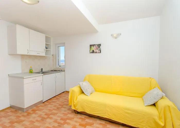 Apartment And Roso Makarska